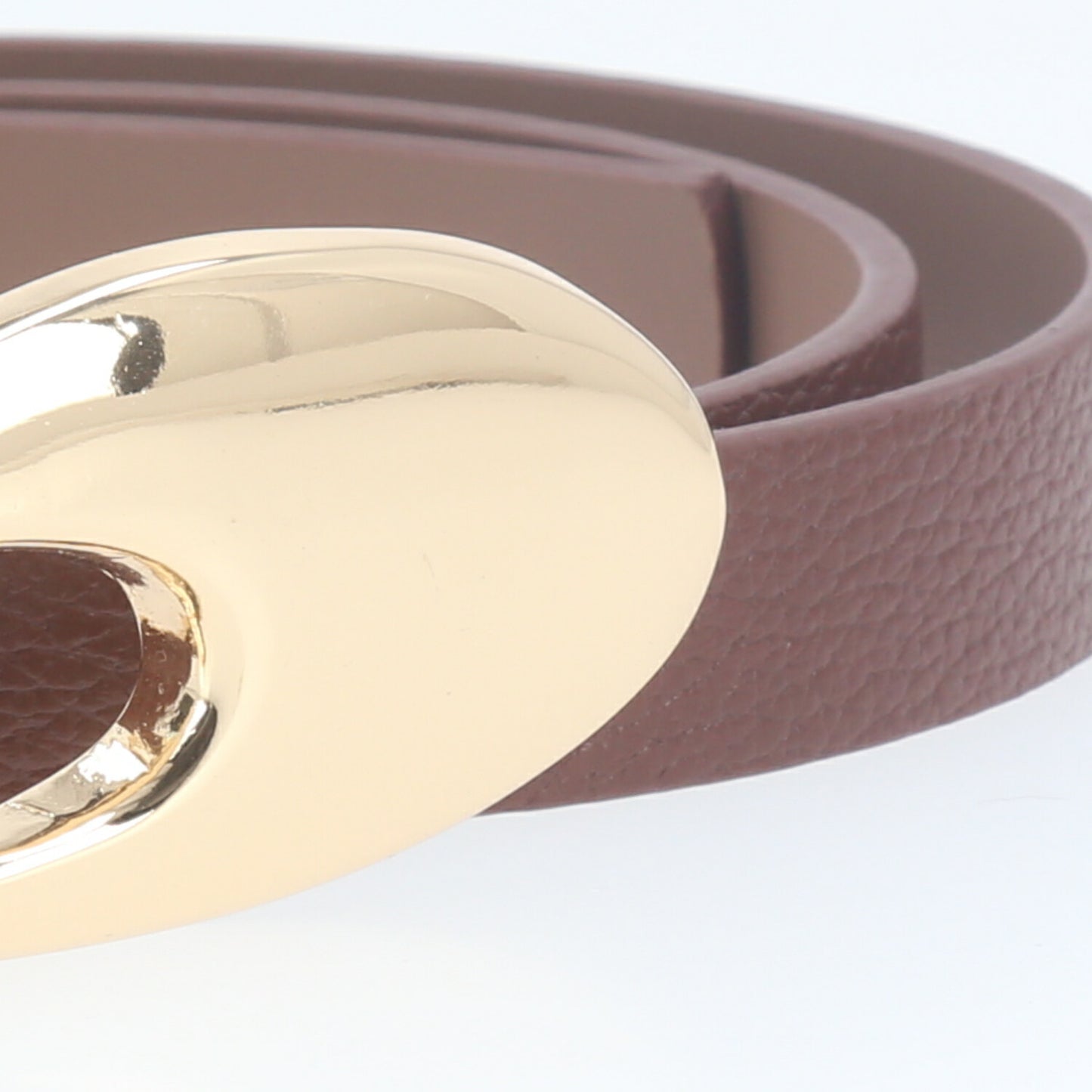 Cinto de Couro com Fivela Curva Metalizada Marrom