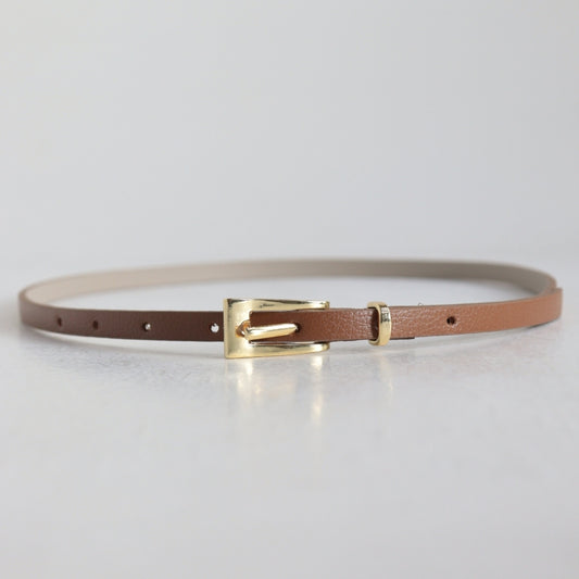 Cinto Feminino de Couro com Fivela Metalizada Dourada Caramelo