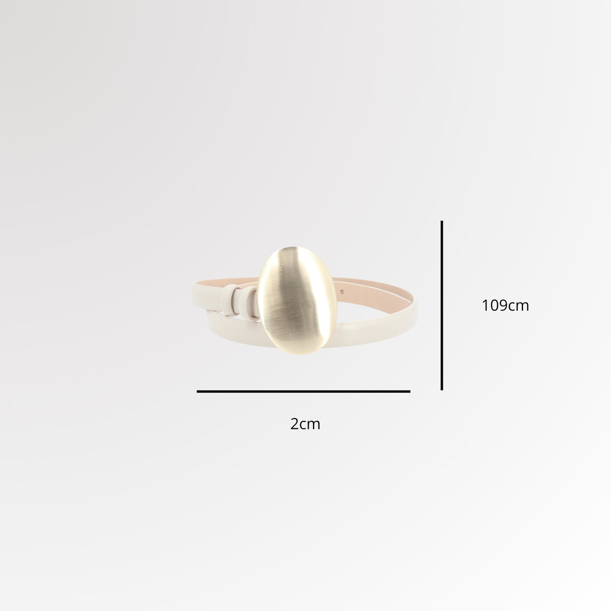 Cinto em Couro com Fivela de Metal em Formato Oval Marfim