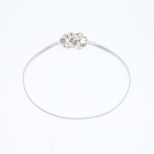 Cinto Metálico com Mola Elástica e Fivela de Flor Prata