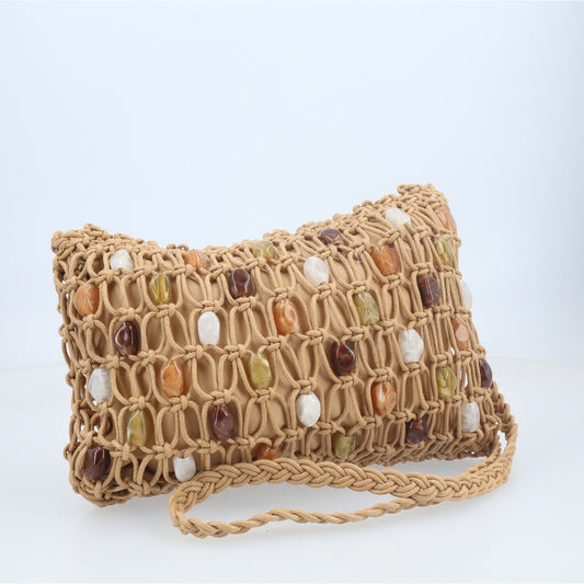 Bolsa em Crochê com Aplique de Madrepérolas Bege
