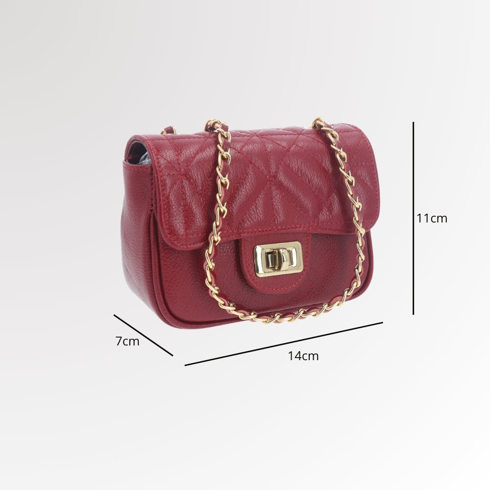 Bolsa Tiracolo em Couro Metalassê com Alça de Corrente Vermelho