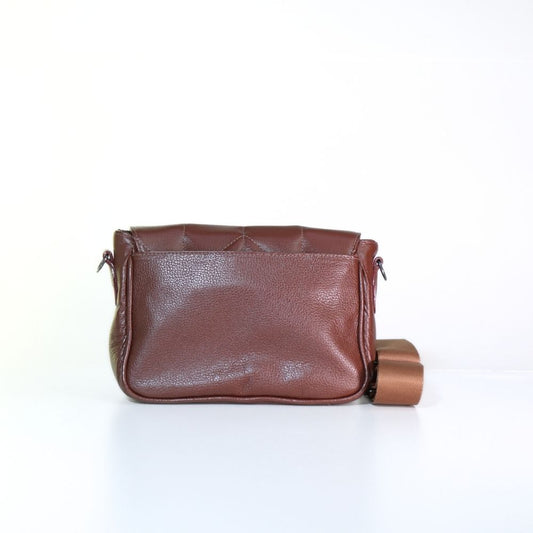 Bolsa Crossbody Feminina em Couro Matelassê Marrom