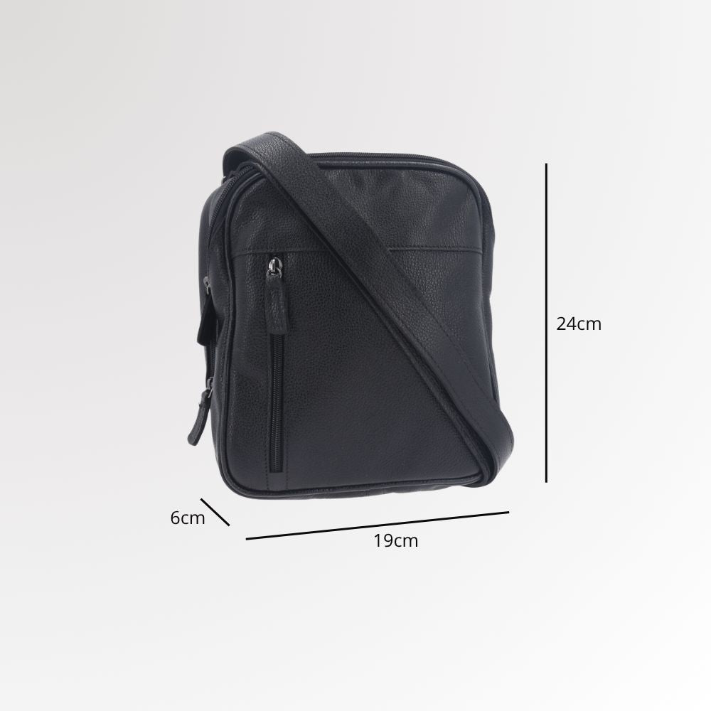 Bolsa Shoulder Bag Masculina em Couro Legitimo Preto