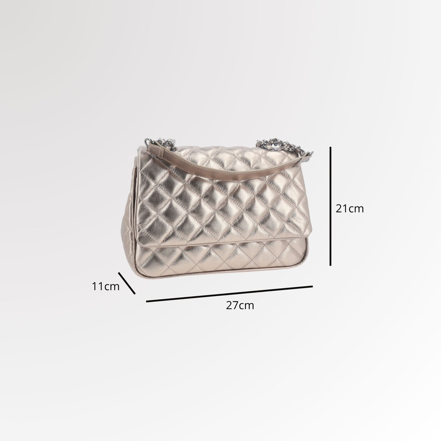 Bolsa de Couro Metalizado com Design Matelassê Prata velha