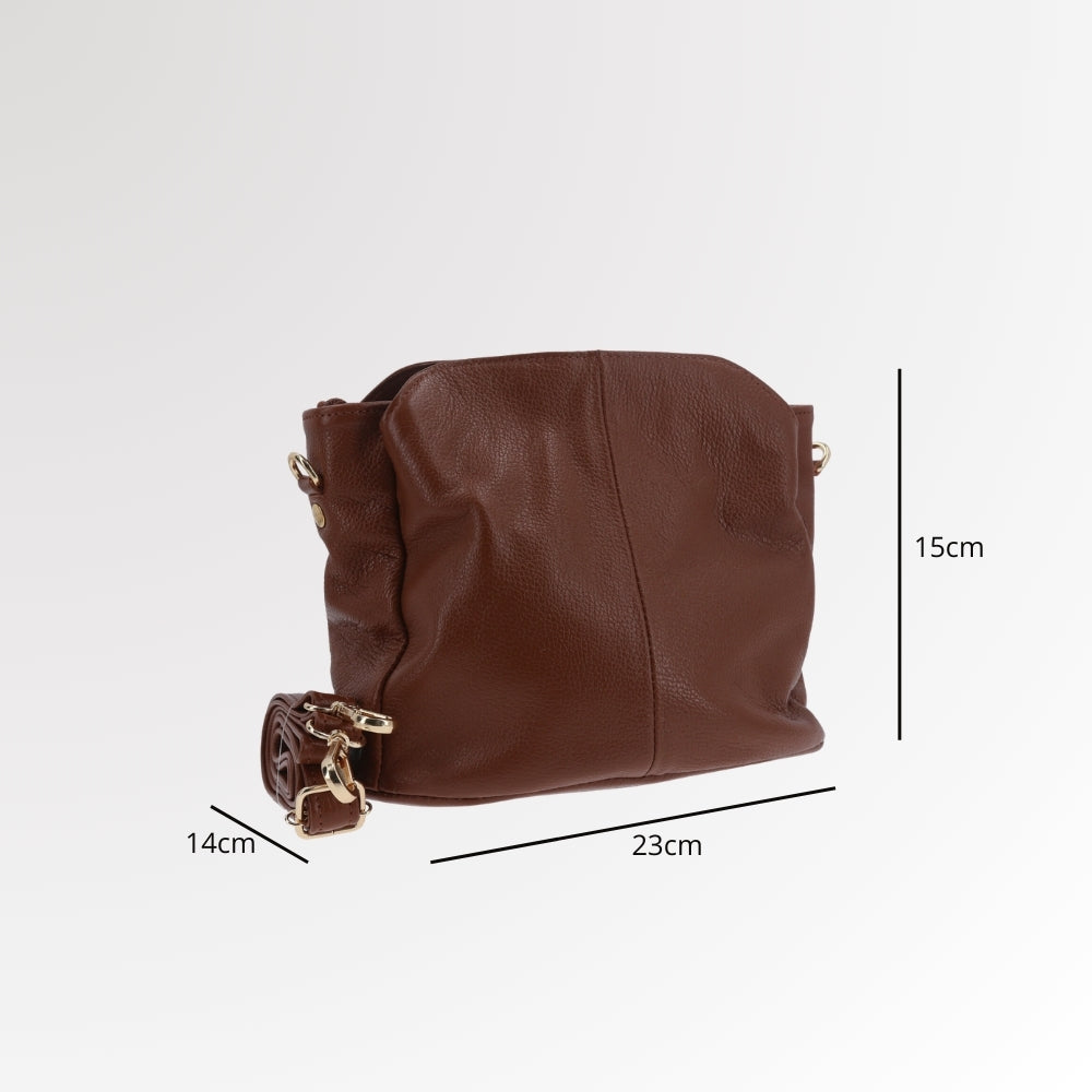 Bolsa Hobo em Couro com Alça Dupla Removível Caramelo