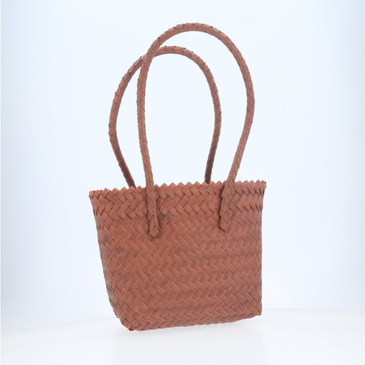 Bolsa de Praia em Palha com Design Trançado Caramelo