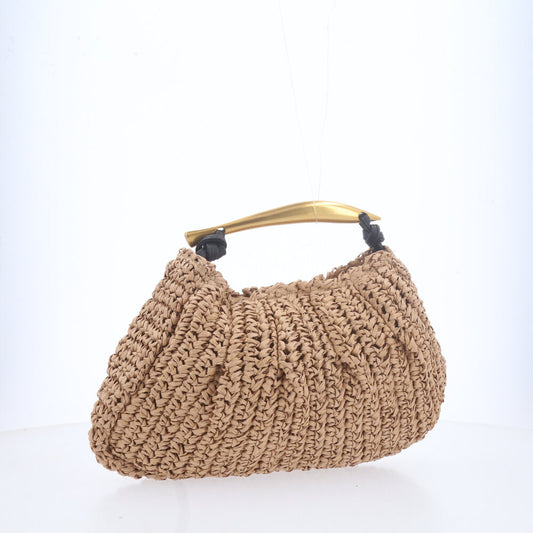 Bolsa de Ráfia Feminina – Modelo com Alça Dourada Rígida Caramelo