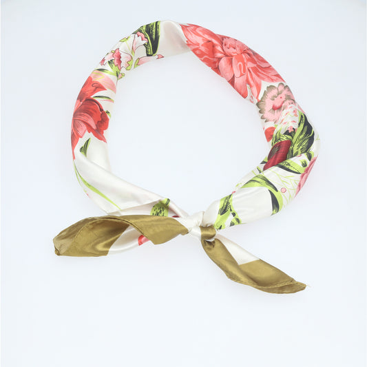 Lenço de Cetim com Estampa Floral Elegante Verde