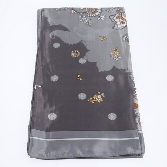 Lenço de Cetim Feminino com Estampa de Paisley Cinza
