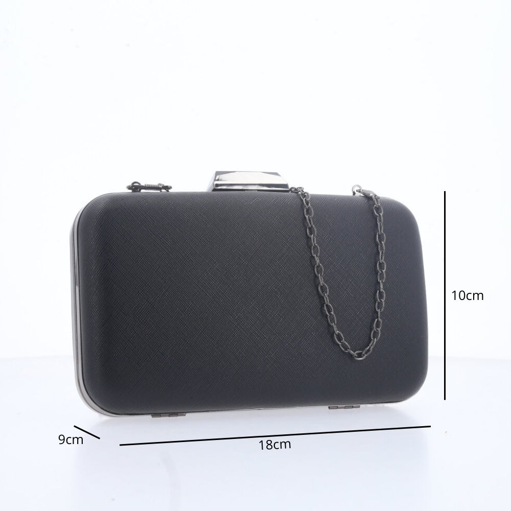 Bolsa Festa Feminina Clutch Estruturada com Corrente Dourada Preto