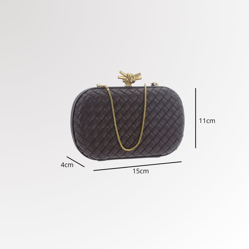 Bolsa Clutch com Design Bottega Veneta Marrom