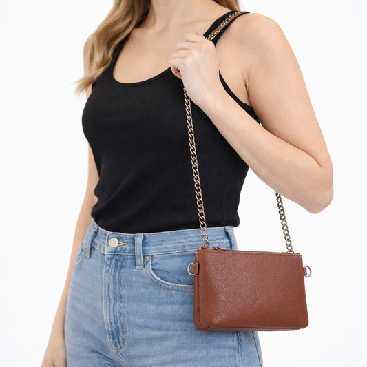 Bolsa de Couro com Alça de Corrente Marrom