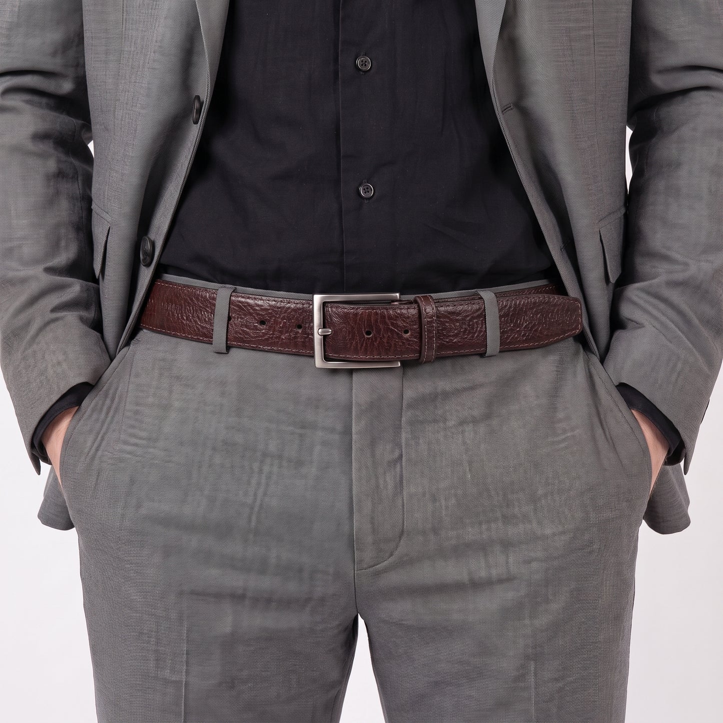 Cinto Masculino em Couro Texturizado com Fivela de Metal  Marrom