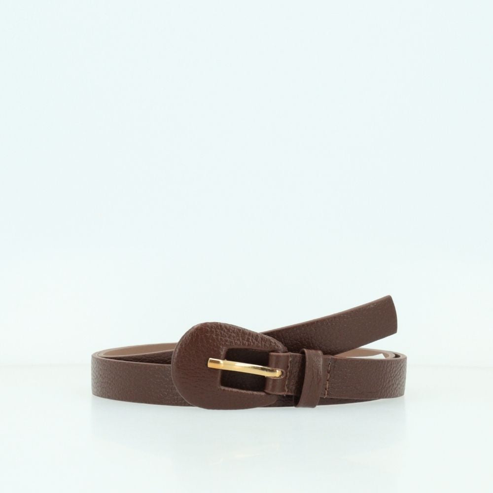 Cinto Feminino de Couro com Fivela Encapada Oval Marrom escuro
