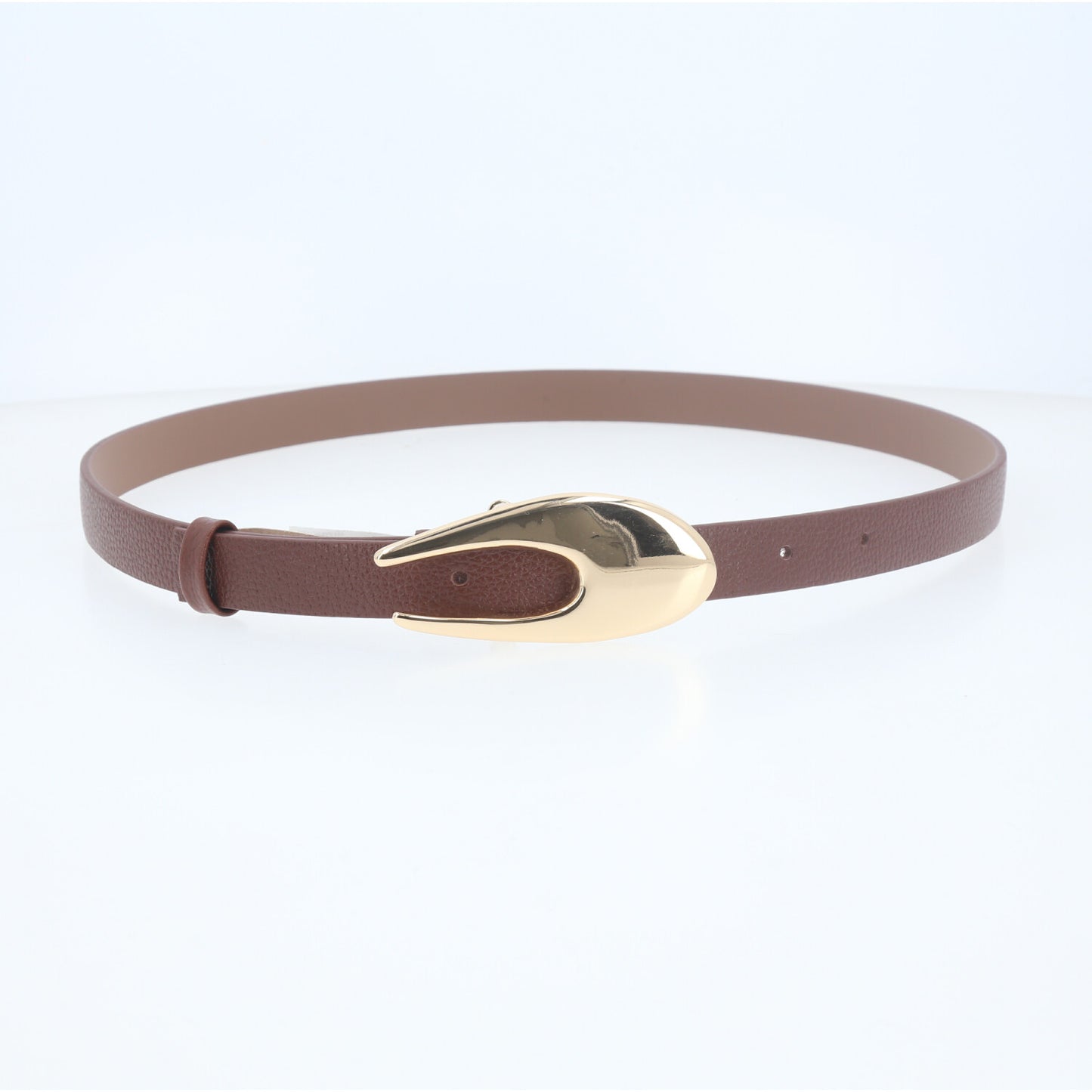 Cinto de Couro com Fivela Curva Metalizada Marrom