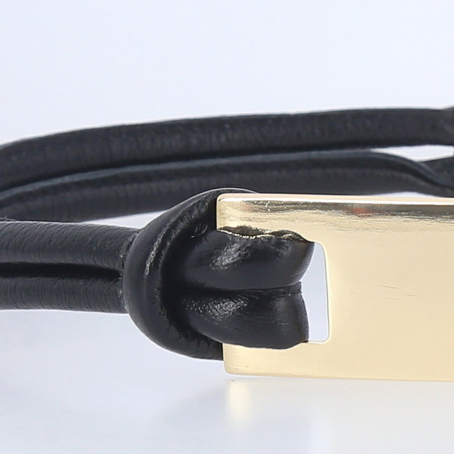 Cinto de Couro com Fivela Alongada Metalizada Preto