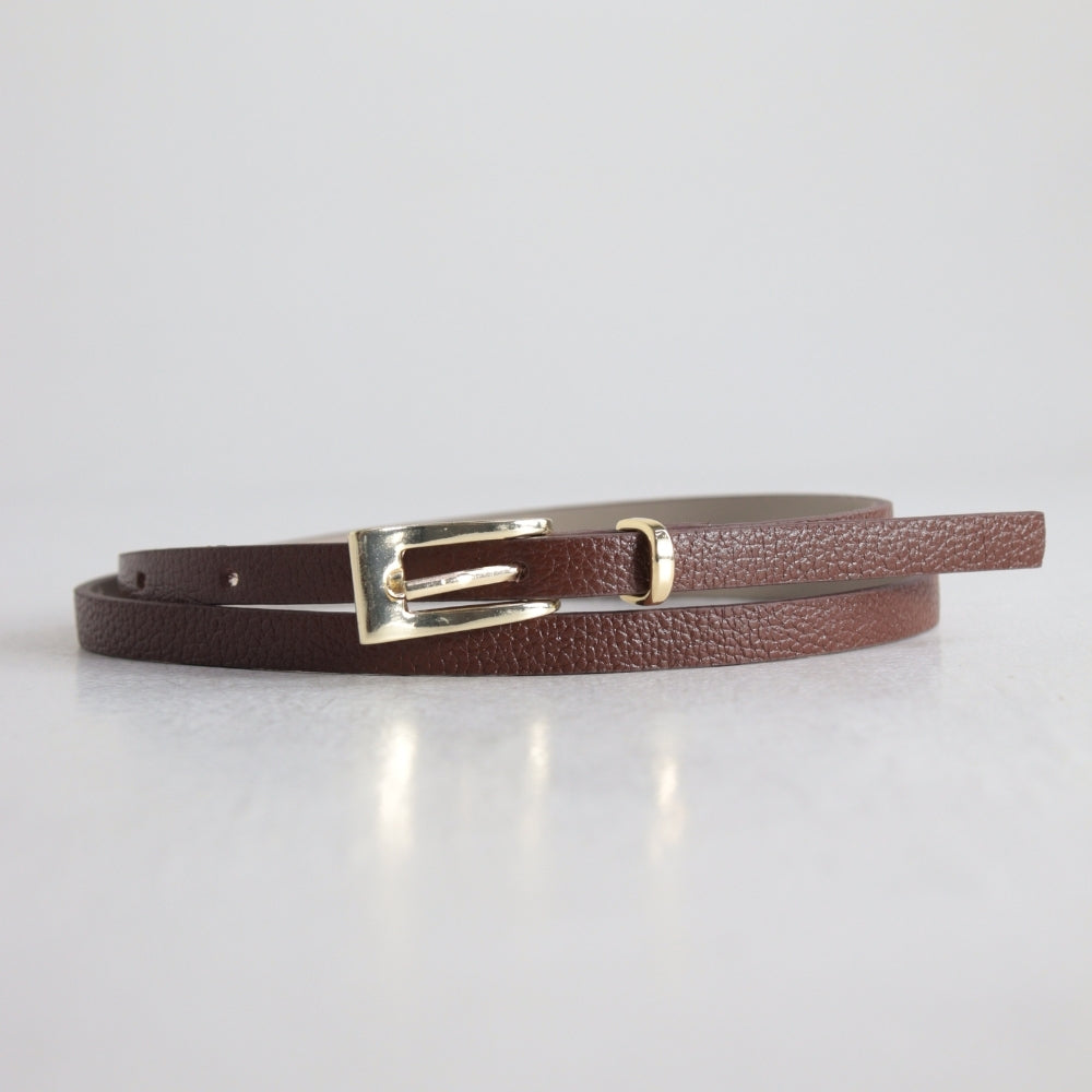 Cinto Feminino de Couro com Fivela Metalizada Dourada Marrom