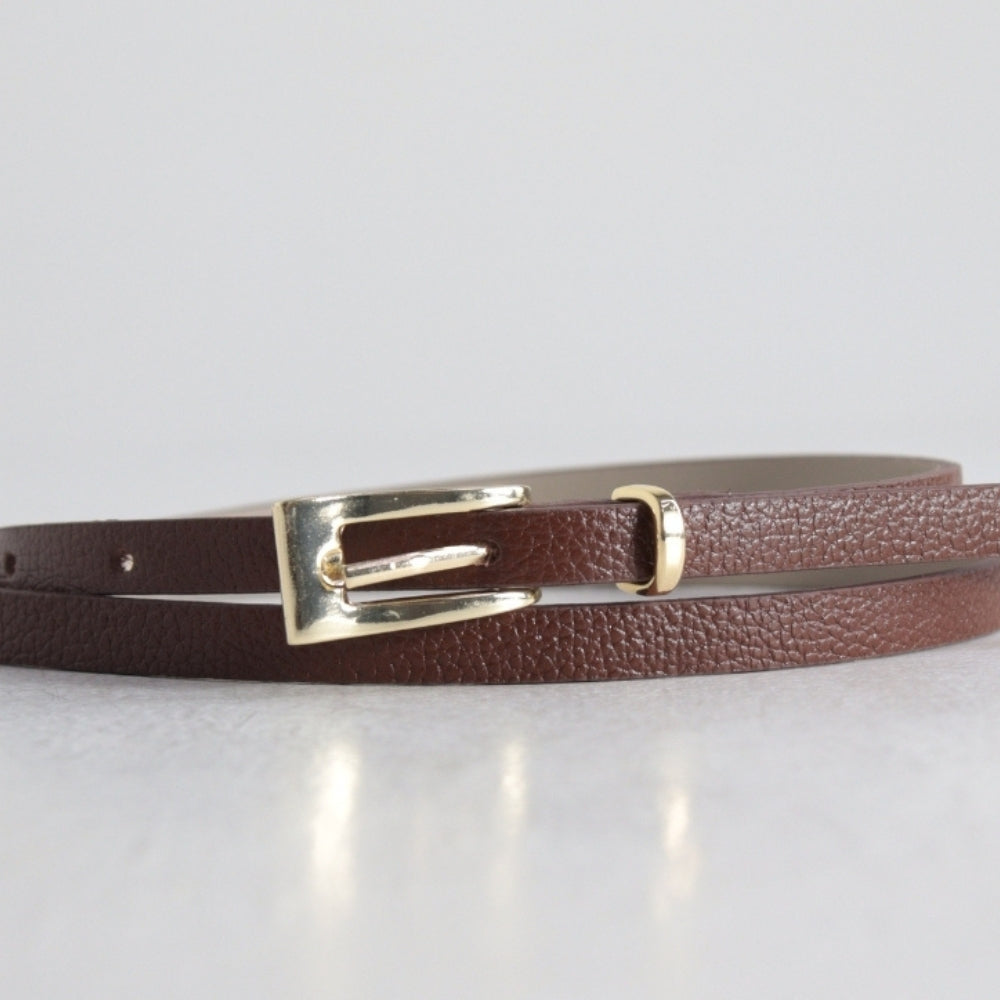 Cinto Feminino de Couro com Fivela Metalizada Dourada Marrom