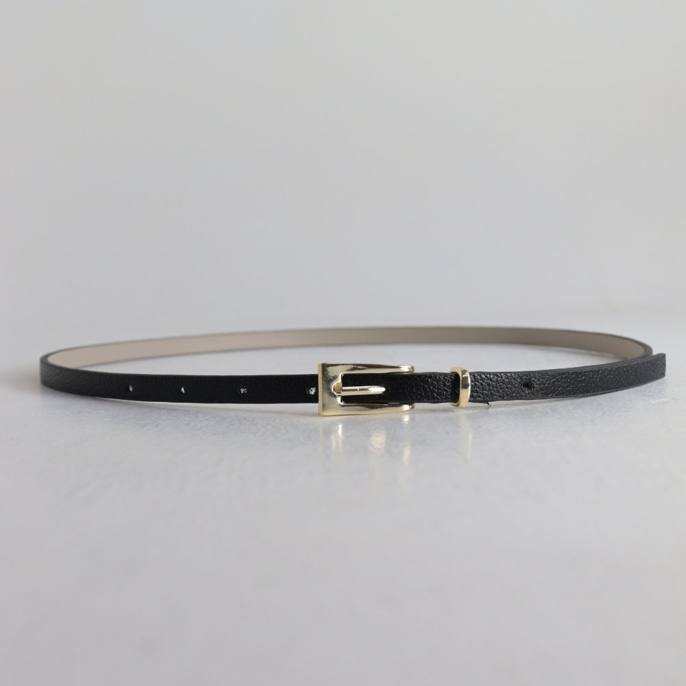 Cinto Feminino de Couro com Fivela Metalizada Dourada Preto
