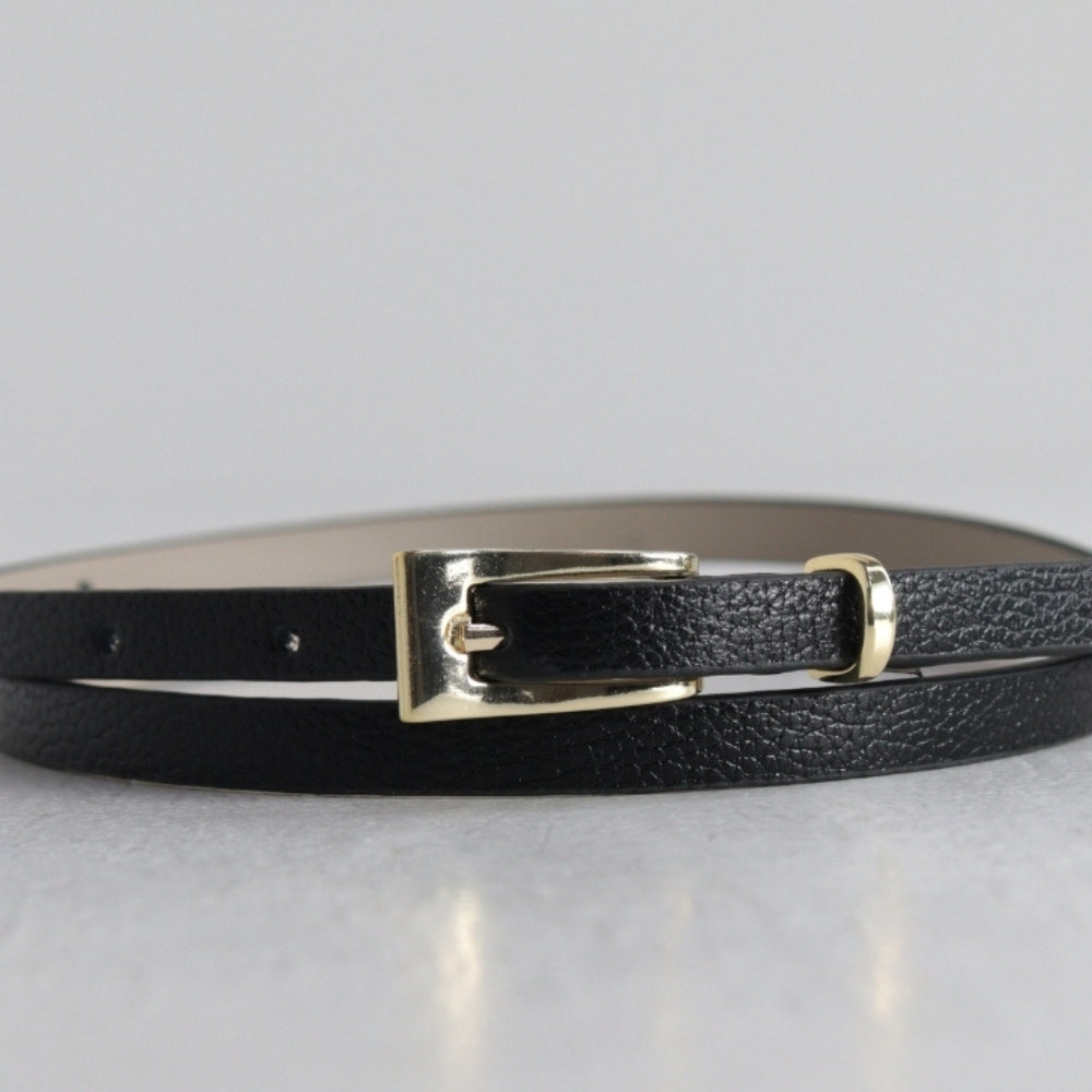 Cinto Feminino de Couro com Fivela Metalizada Dourada Preto