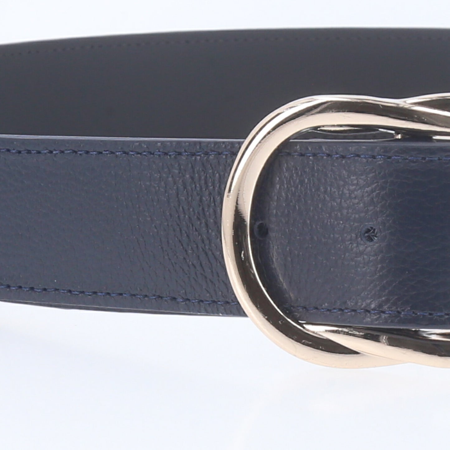 Cinto Feminino de Couro com Fivela em Design Torcido Azul escuro