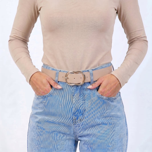 Cinto Feminino de Couro com Fivela em Design Torcido Bege