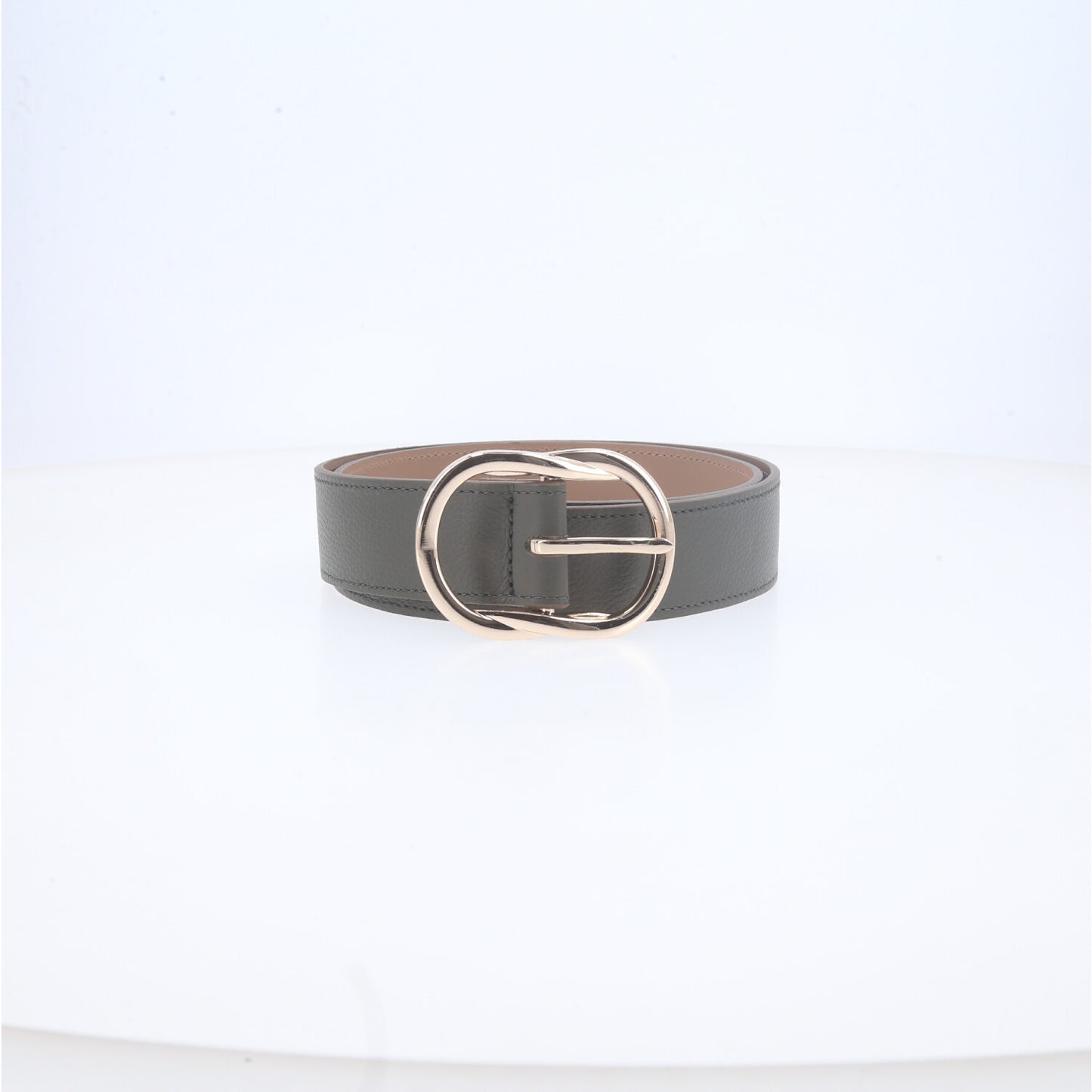 Cinto Feminino de Couro com Fivela em Design Torcido Verde escuro