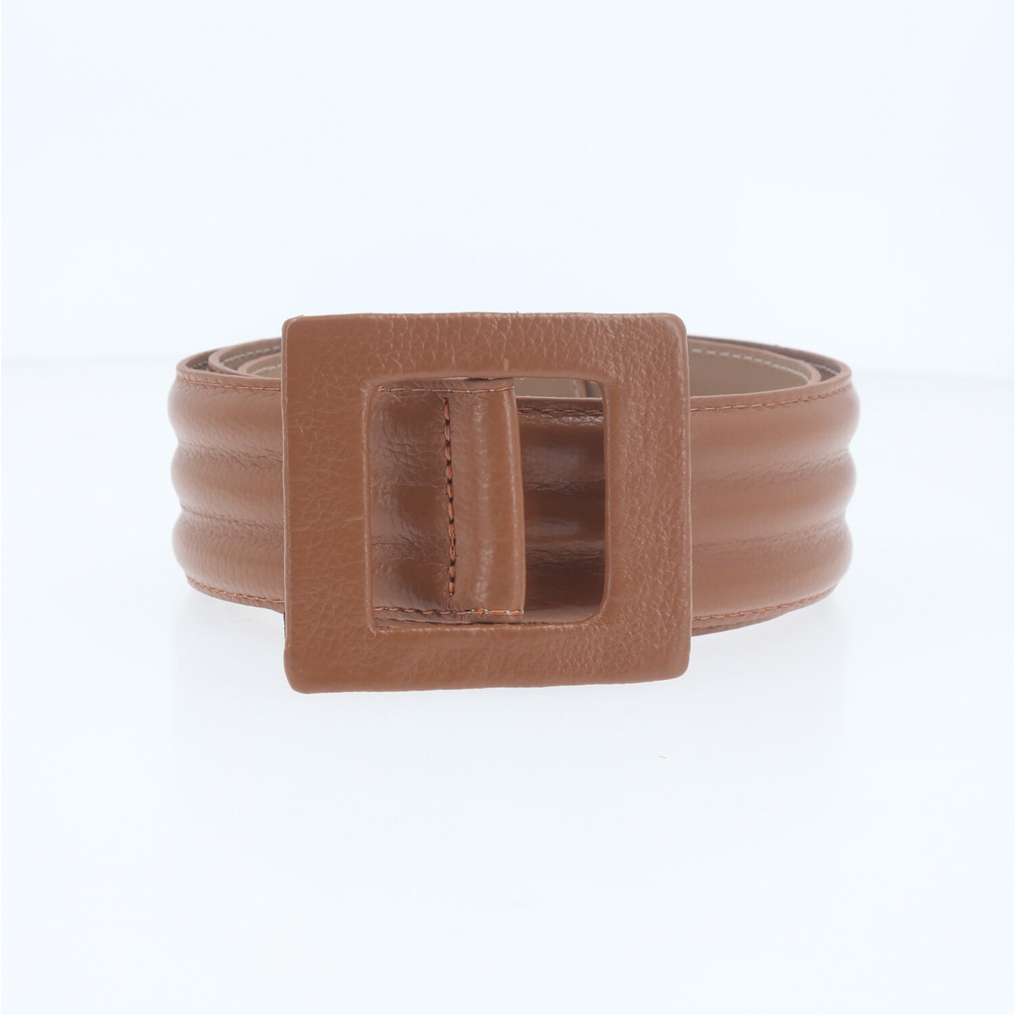 Cinto em Couro com Fivela Encapada Caramelo