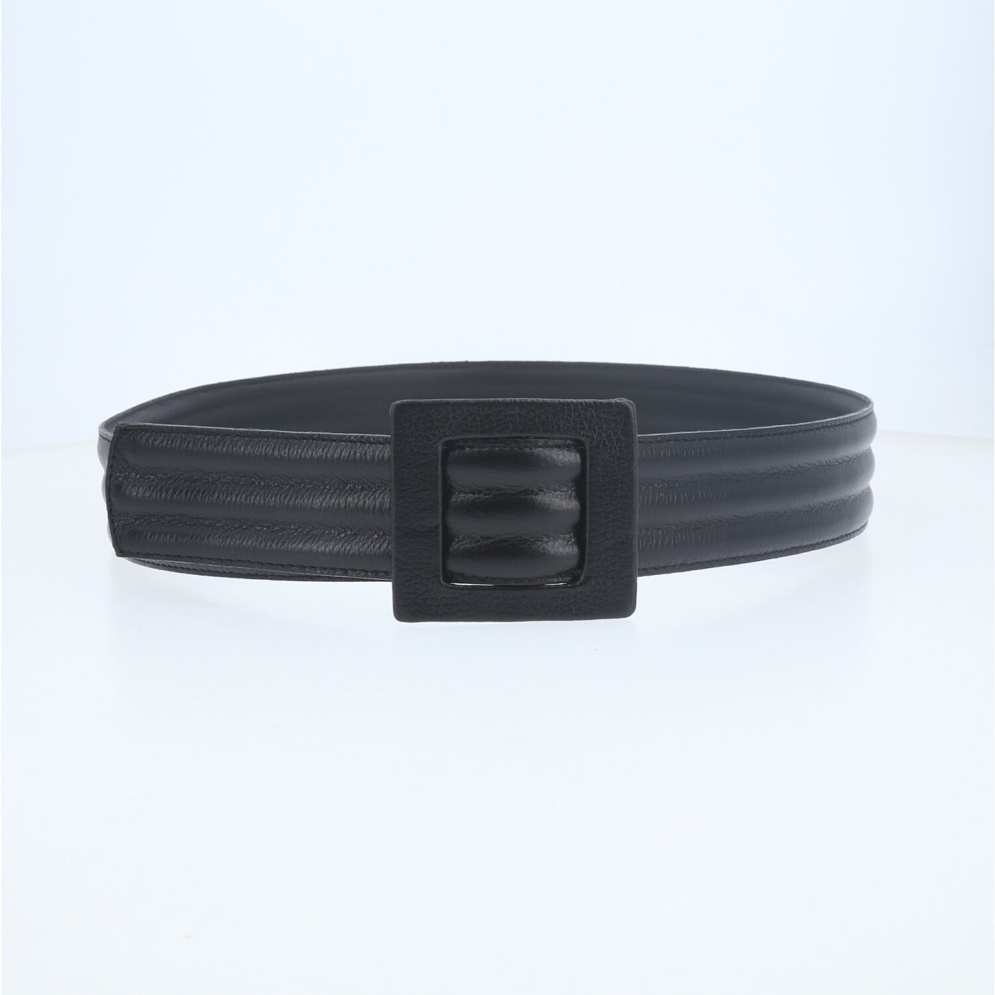 Cinto em Couro com Fivela Encapada Preto
