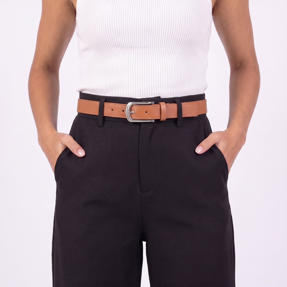 Cinto Feminino em Couro com Fivela Prateada Caramelo