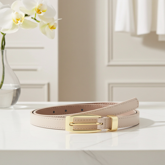 Cinto de Couro com Fivela de Metal Dourada Marfim