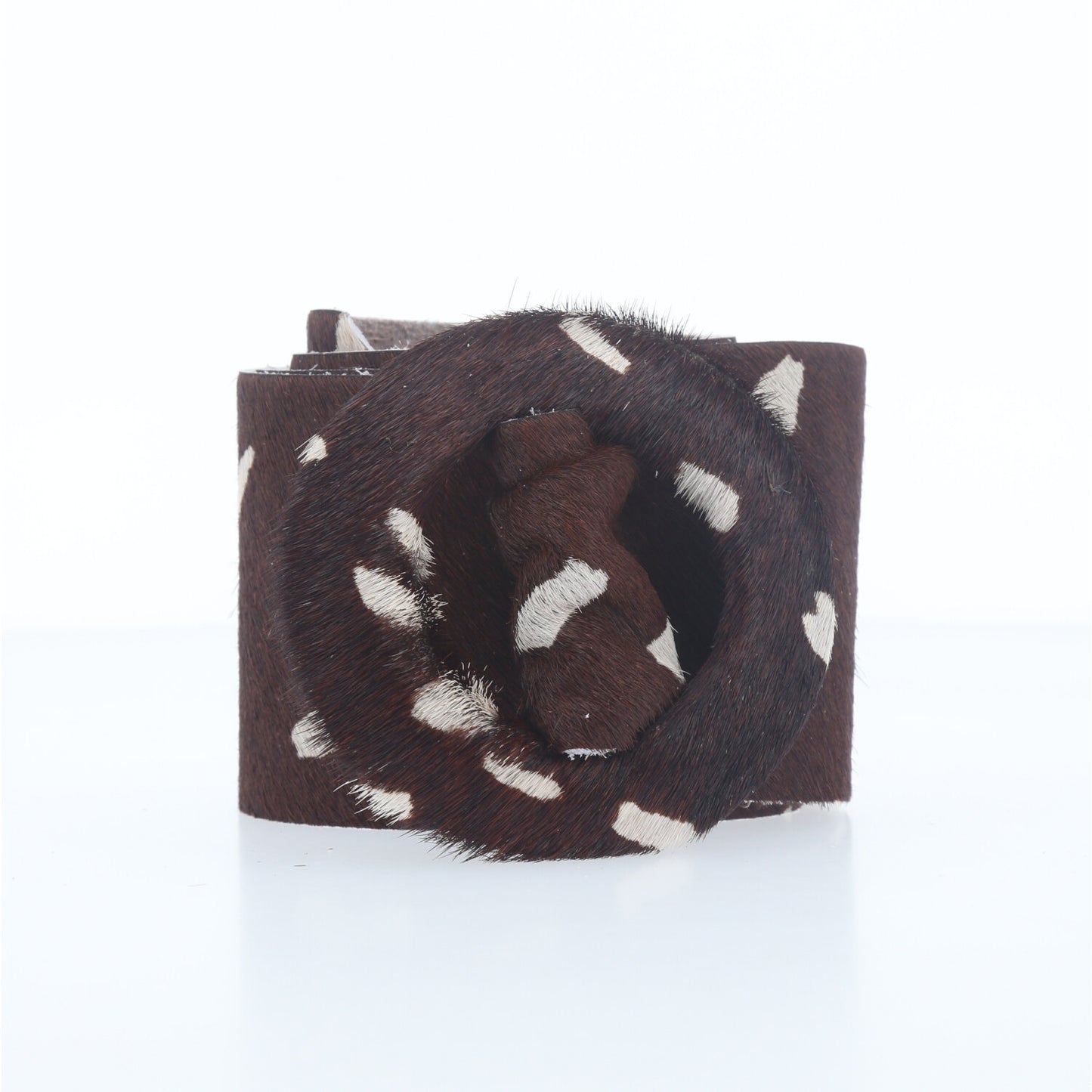 Cinto Faixa de Couro Estilo Animal Print com Fivela Encapada Marrom