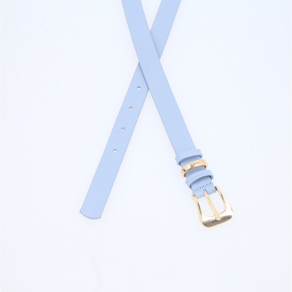 Cinto em Couro com Fivela Metalizada Azul claro