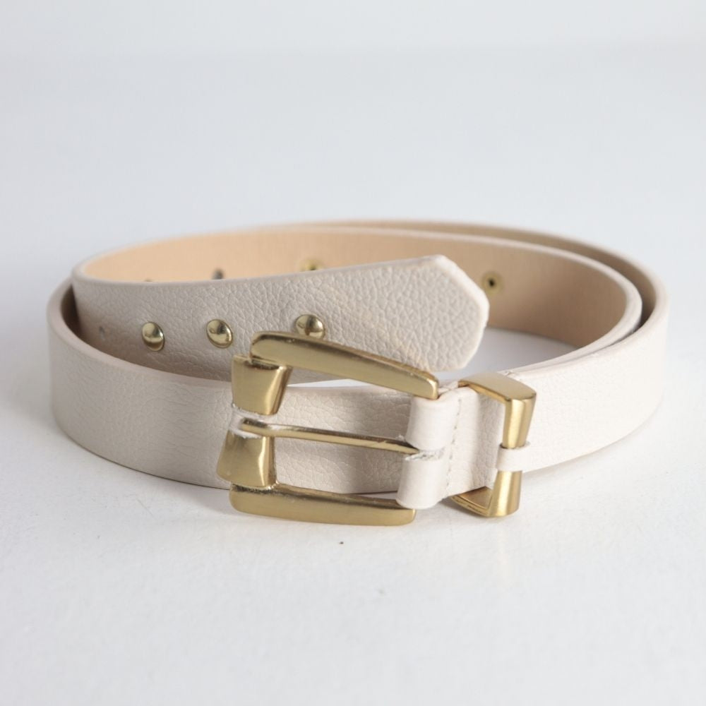 Cinto Feminino de Couro com Fivela Metalizada Dourada Marfim