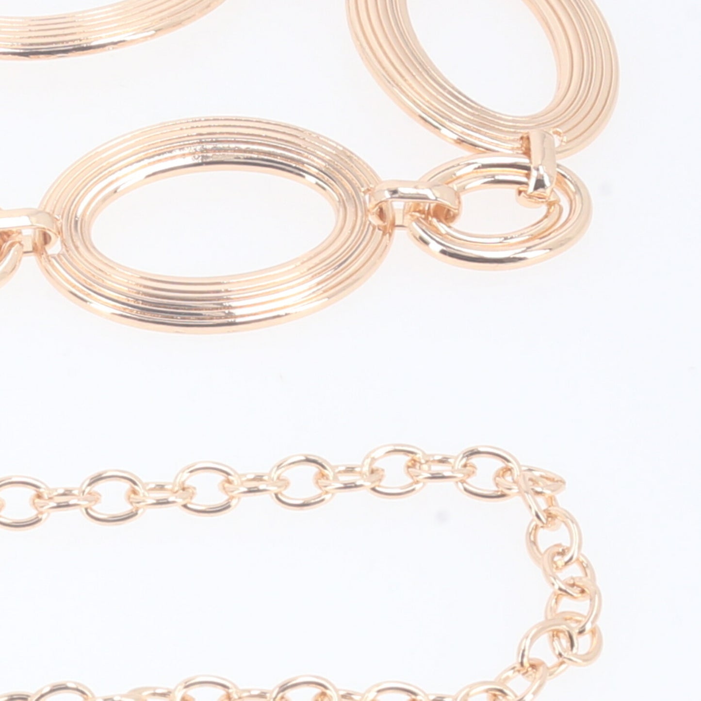 Cinto de Metal com Design de Elos Circulares Ouro