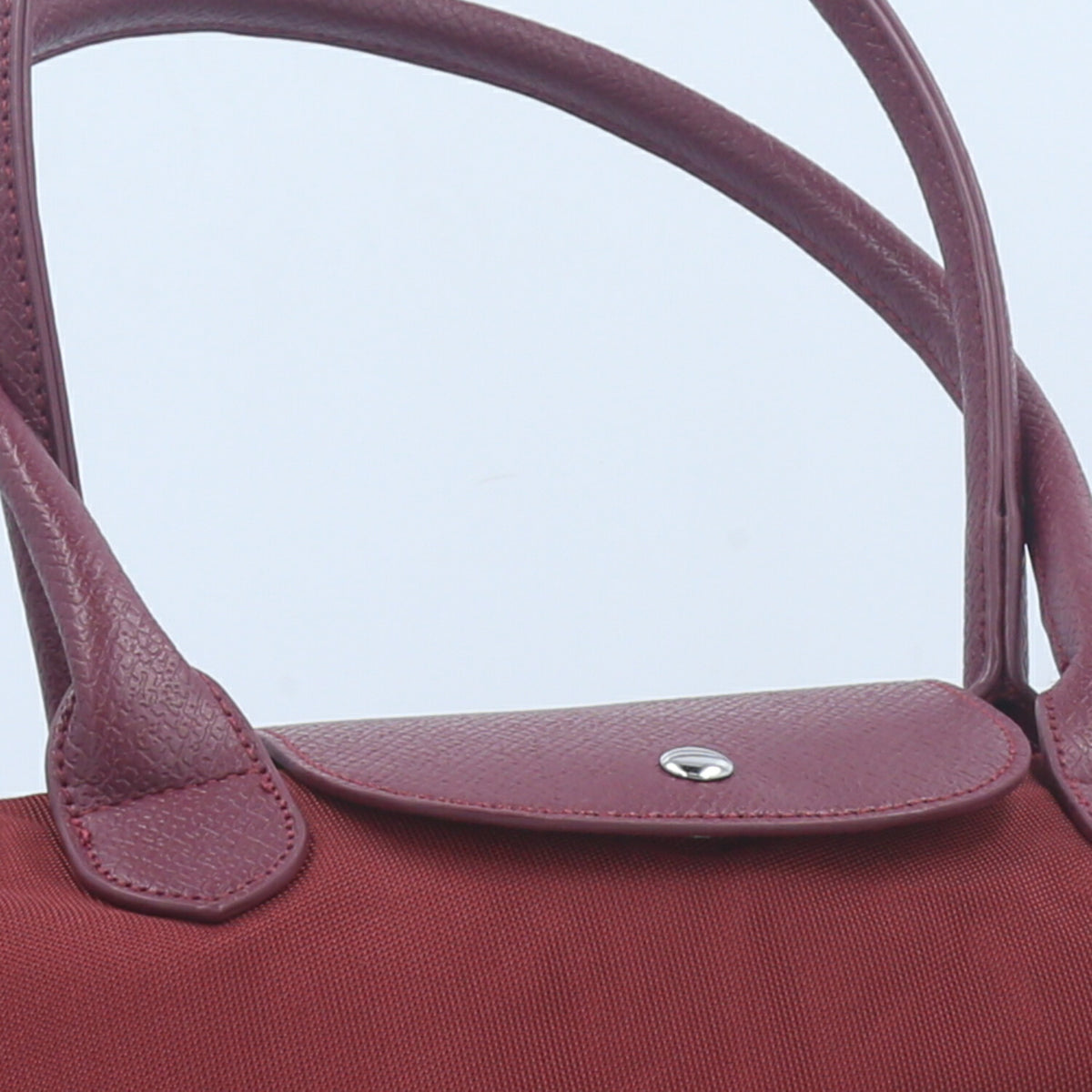 Bolsa Grande em Nylon com Divisões Internas  Vinho