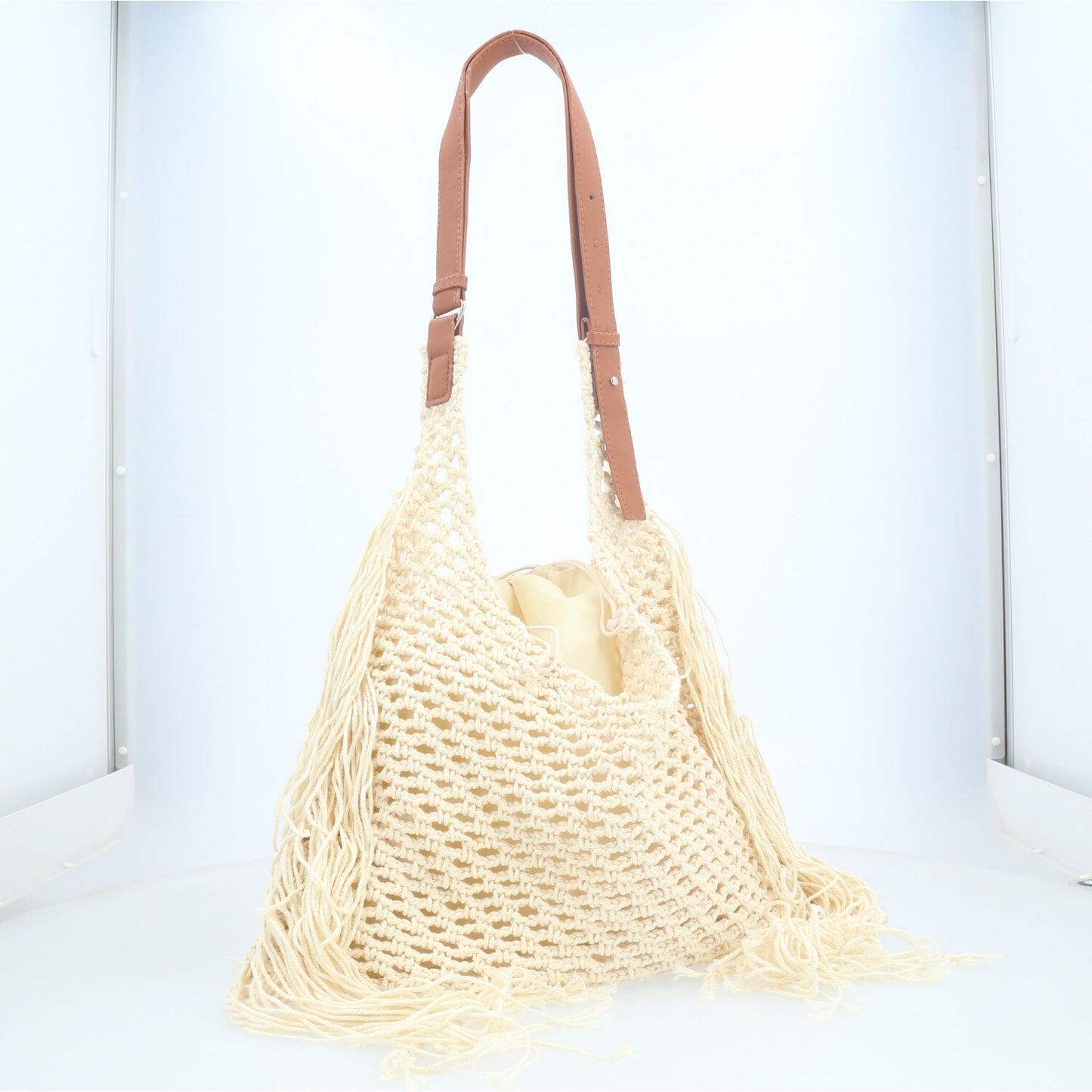 Bolsa Grande em Crochê com Detalhe em Franjas  Marfim