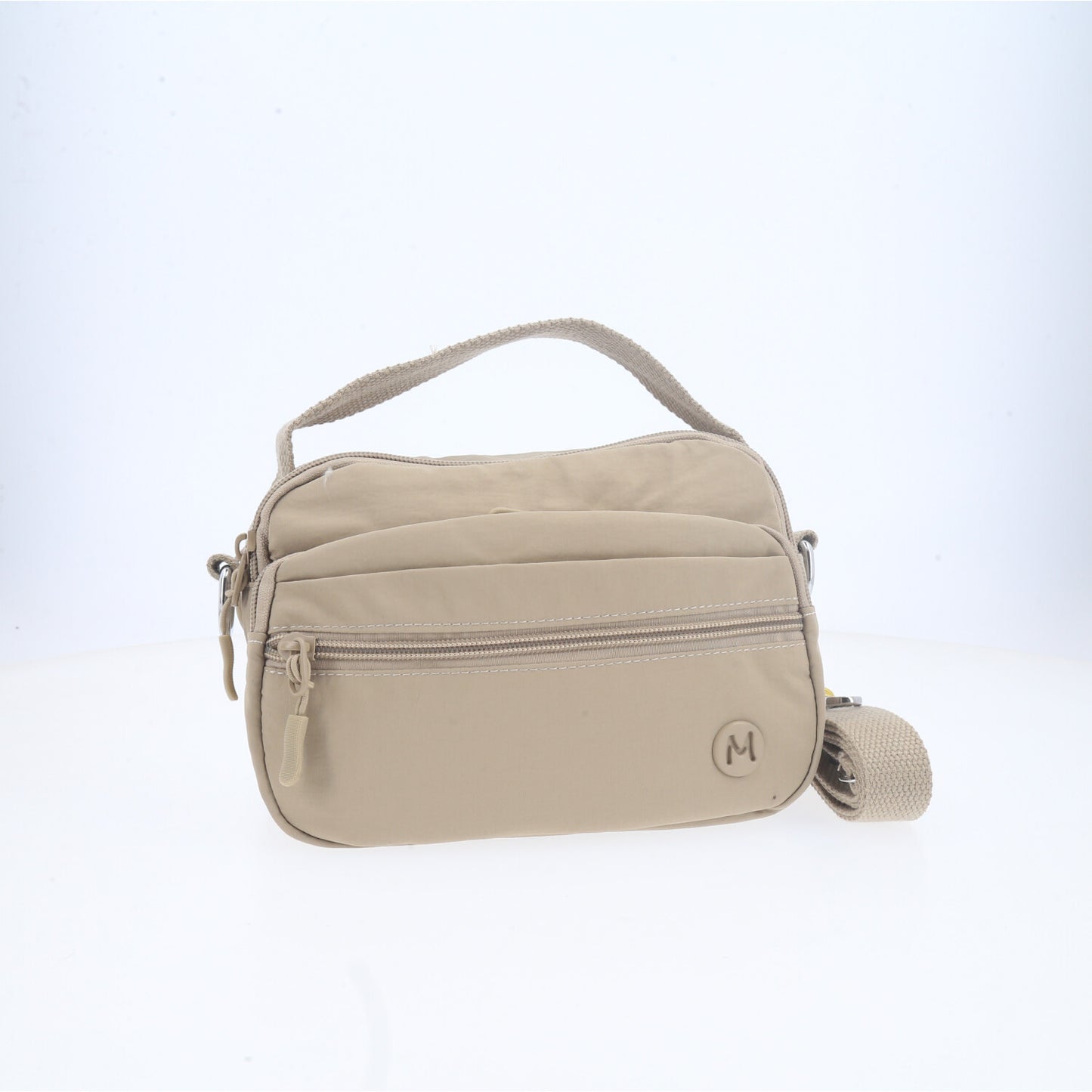 Bolsa Feminina Transversal em Nylon com Alça Regulável Bege