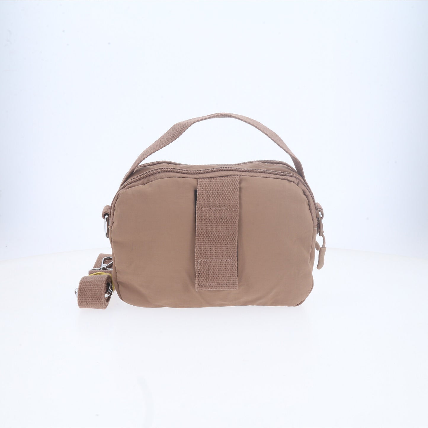 Bolsa Feminina Transversal em Nylon com Alça Regulável Caqui