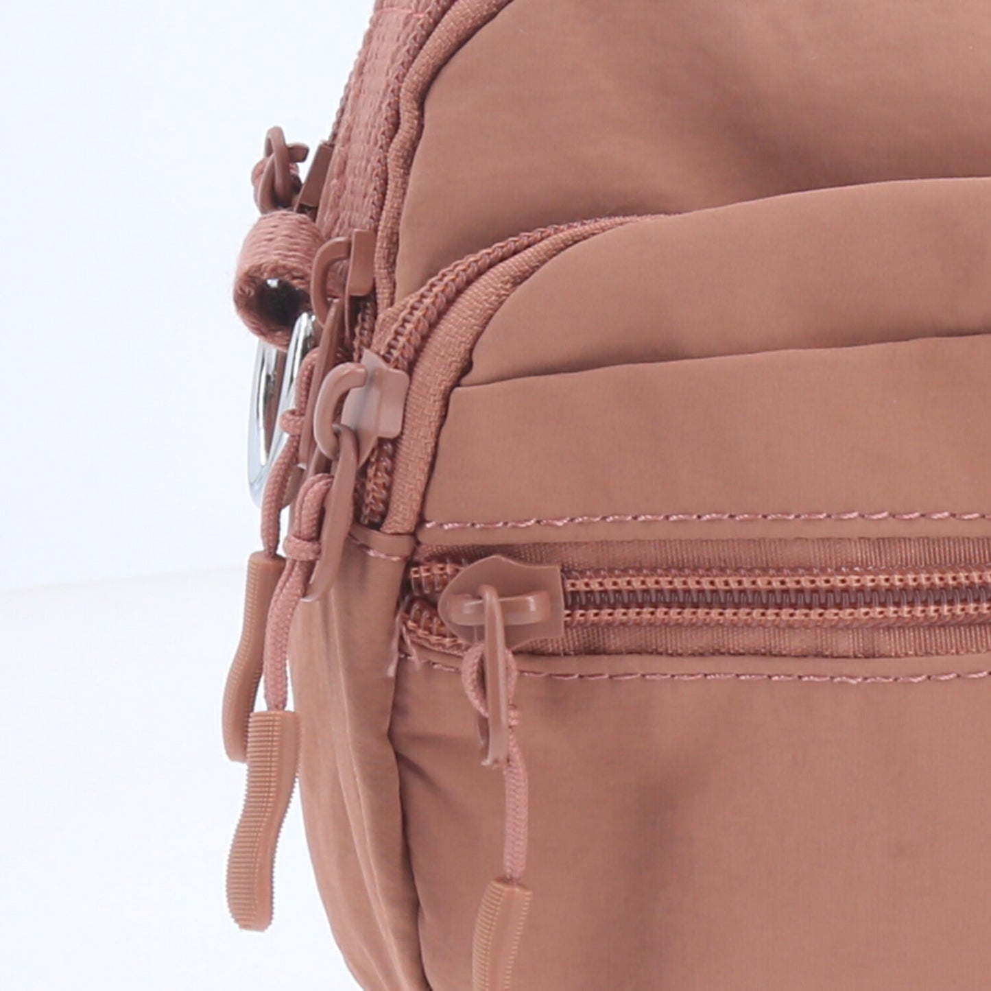Bolsa Feminina Transversal em Nylon com Alça Regulável Rose