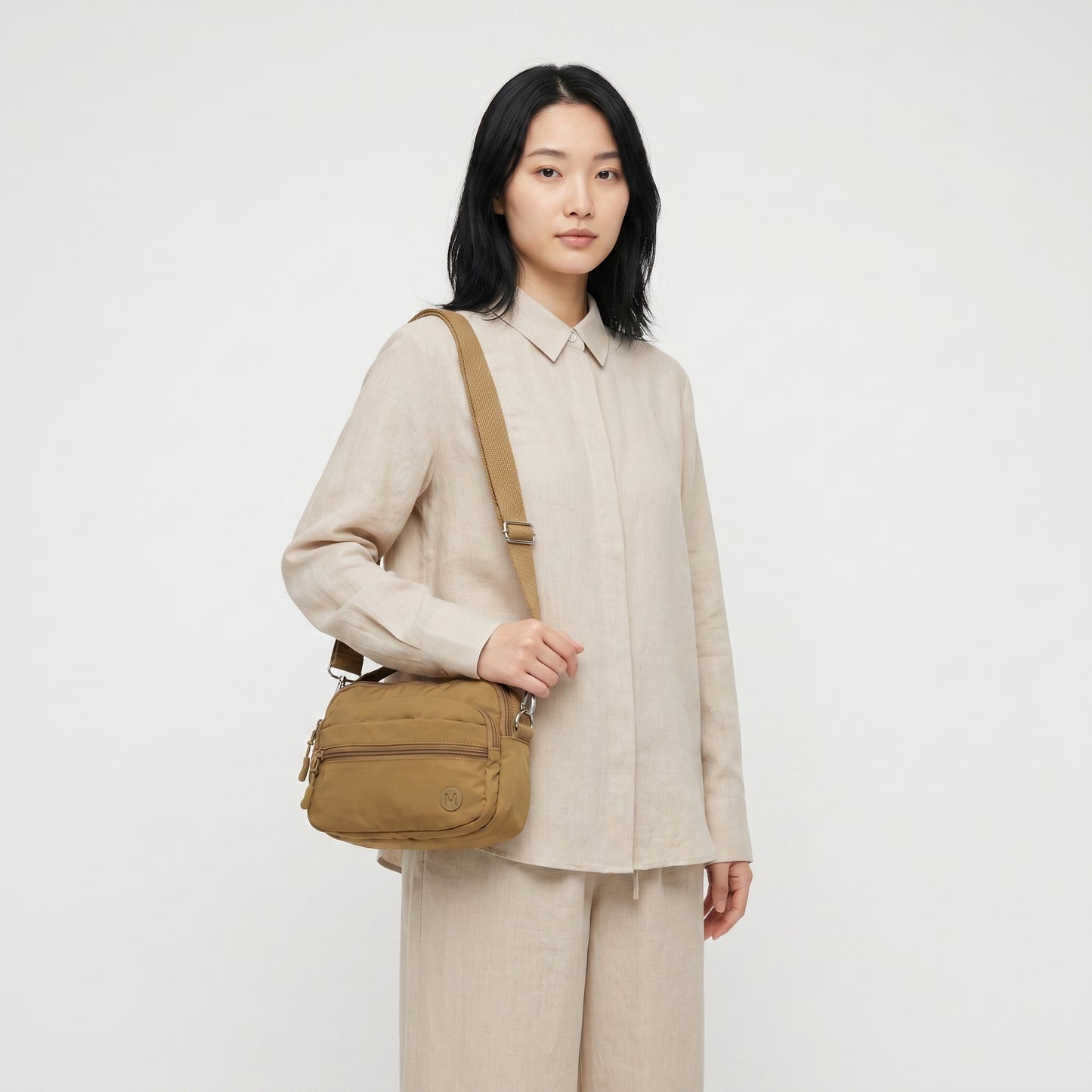 Bolsa Feminina Transversal em Nylon com Alça Regulável Verde
