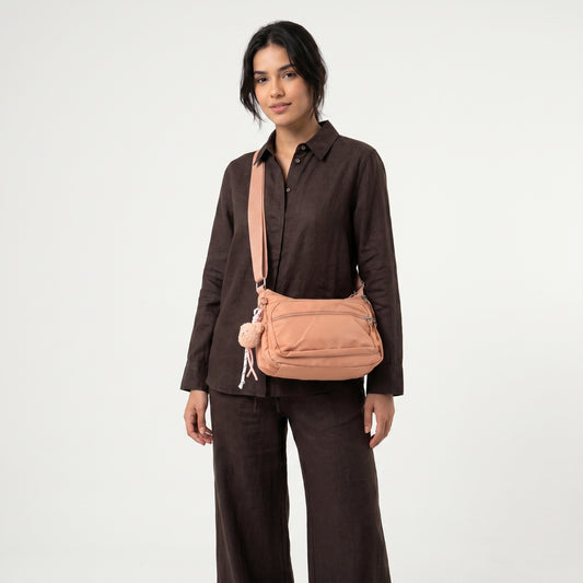 Bolsa Feminina Nylon Transversal com Bolsos e Zíper Rose