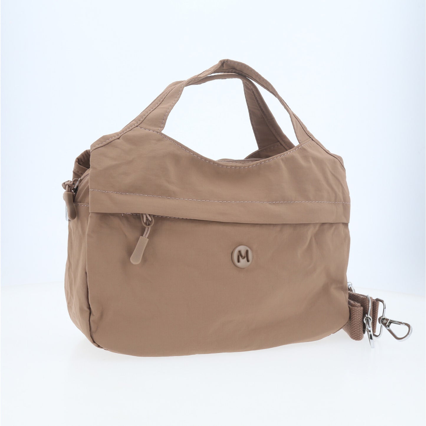 Bolsa Casual em Nylon com Compartimentos Funcionais Marrom