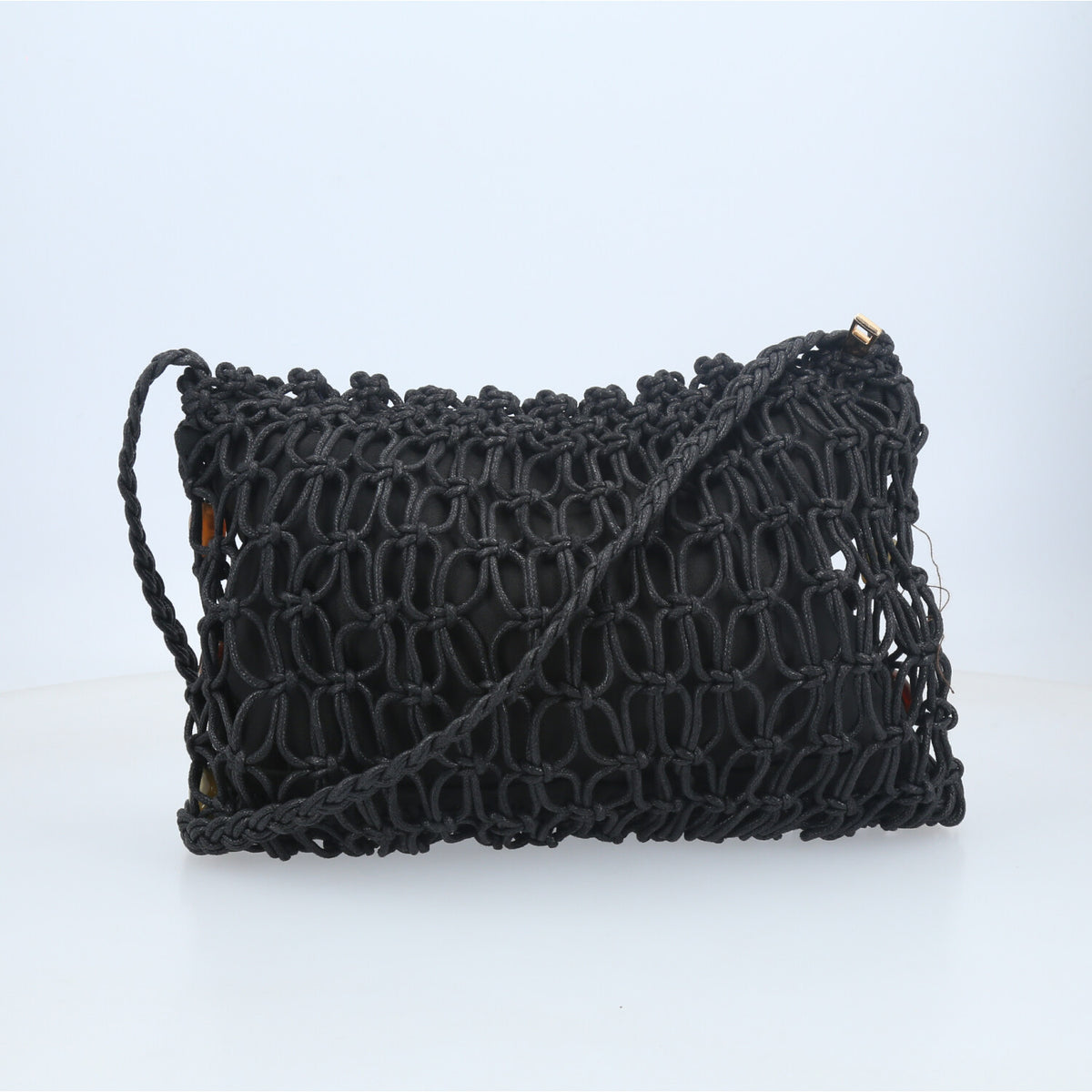 Bolsa em Crochê com Aplique de Madrepérolas Preto