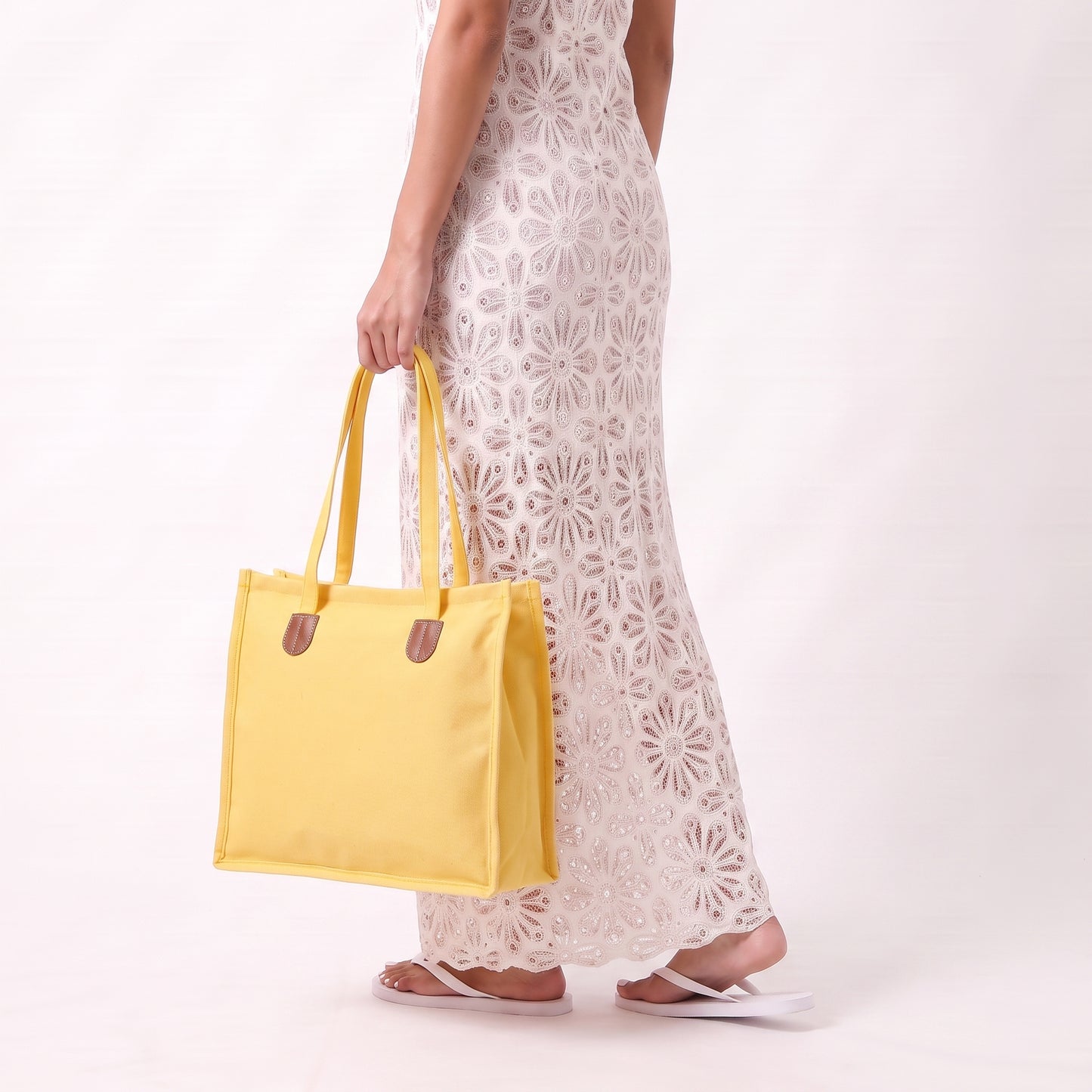 Bolsa Verão em Tecido com Alça de Ombro Fixa Amarelo