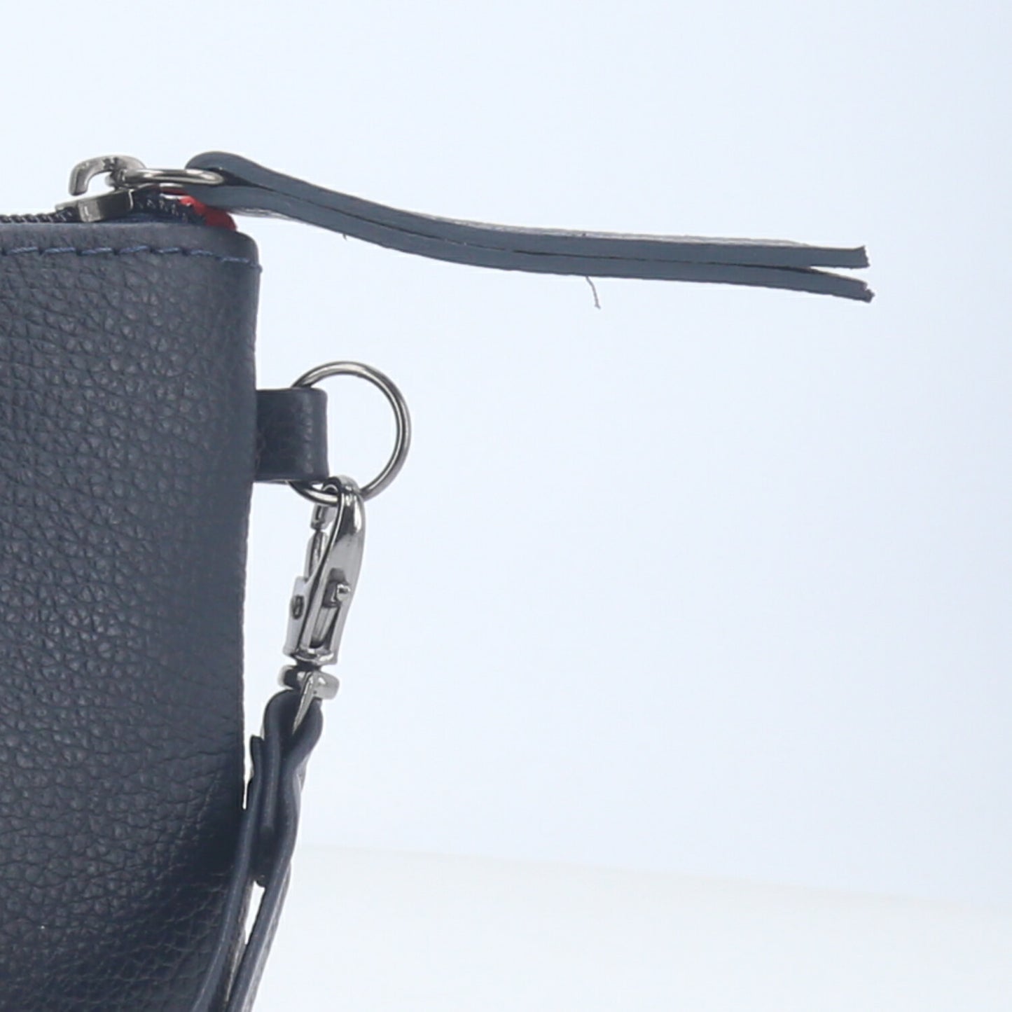 Bolsa Transversal em Couro que Converte em Carteira Azul escuro