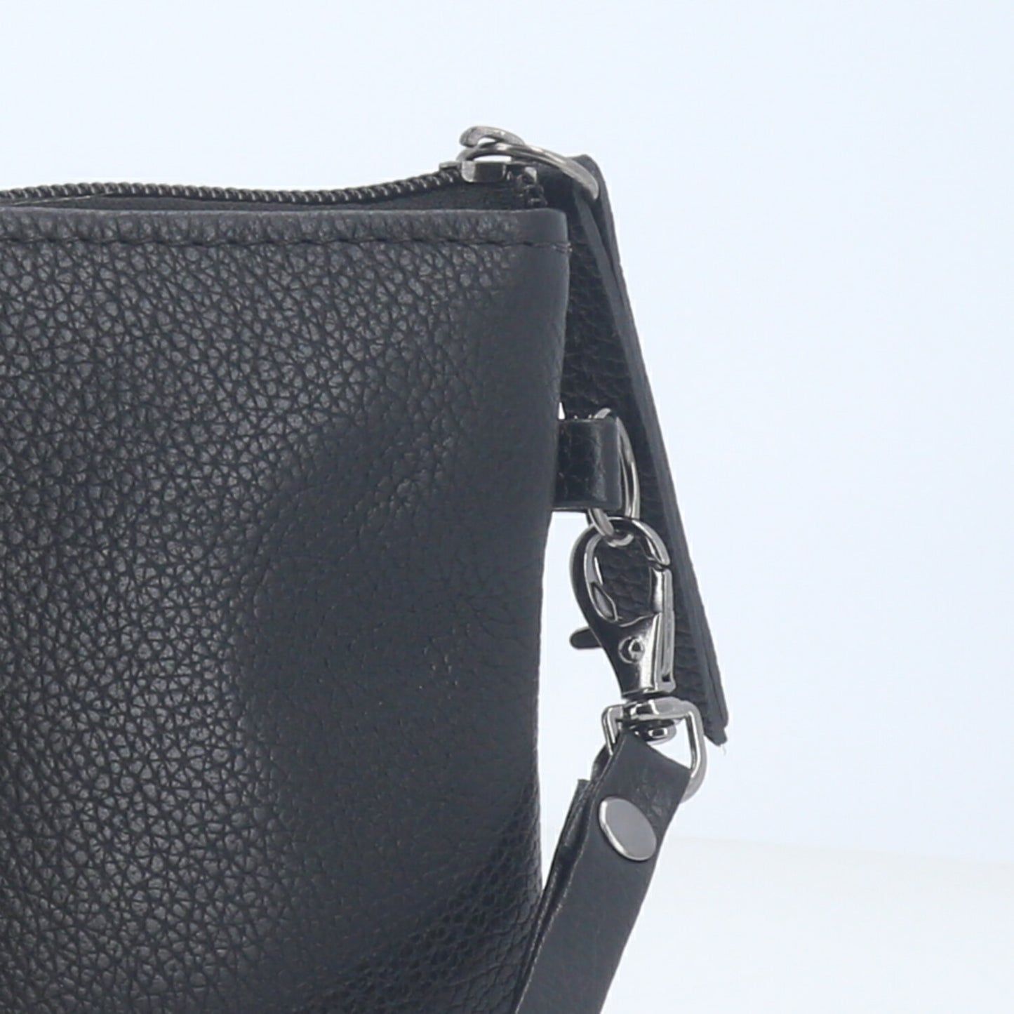 Bolsa Transversal em Couro que Converte em Carteira Preto