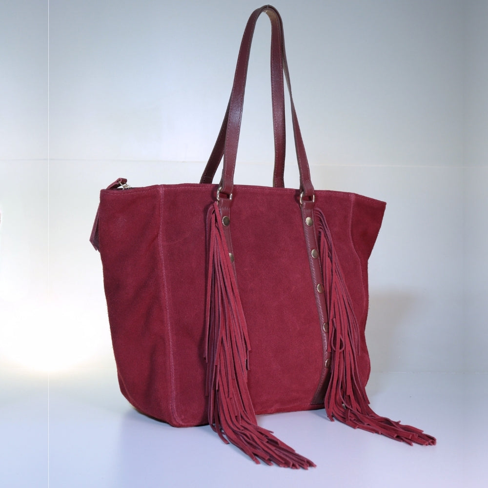 Bolsa de Ombro em Couro Camurça com Acabamento em Franjas Vinho