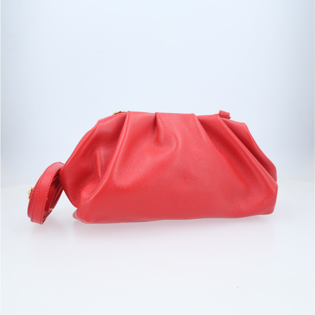 Bolsa em Couro Estilo Clutch com Apliques Metalizado Vermelho